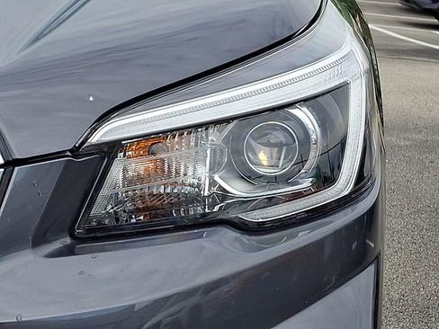Used 2020 Subaru Forester Limited AWD/4WD image 9
