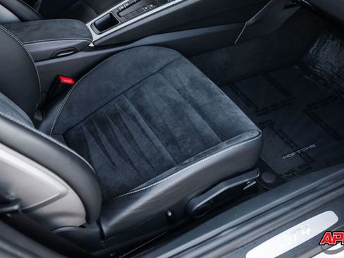 Used 2020 Porsche 718 Cayman GT4 image 76