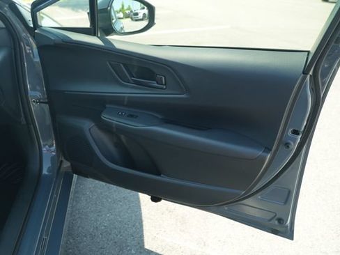 Used 2025 Toyota Prius Plug-In Hybrid FWD image 20