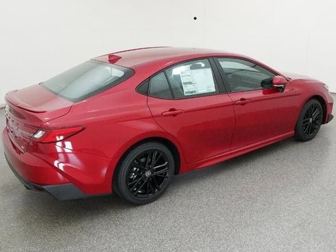 New 2026 Toyota Camry SE image 9