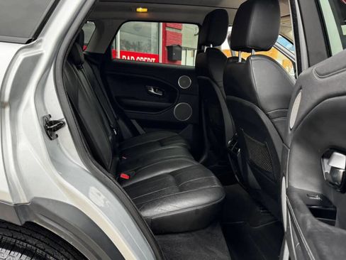 Used 2018 Land Rover Range Rover Evoque image 17