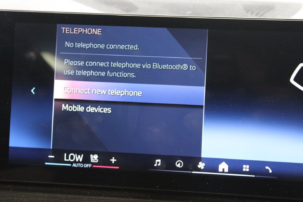 Used 2025 BMW X7 xDrive40i AWD/4WD image 31