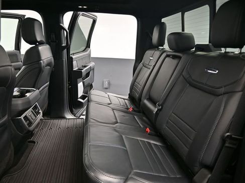 Used 2025 Ford F250 Platinum image 42