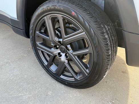 New 2026 Jeep Compass Limited image 9