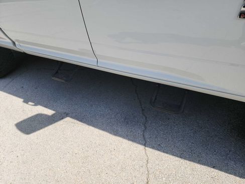 Used 2017 RAM 2500 Tradesman w/ Chrome Appearance Group AWD/4WD image 13
