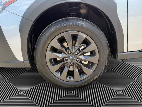 Used 2025 Subaru Outback Onyx Edition AWD/4WD image 9
