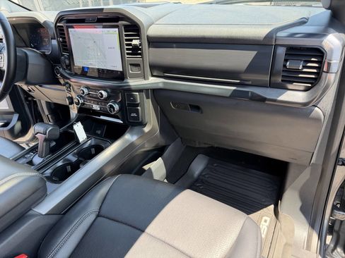 Used 2025 Ford F150 Lariat AWD/4WD image 27