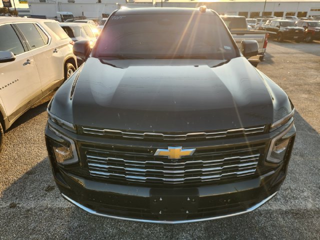 Used 2026 Chevrolet Tahoe High Country RWD image 2