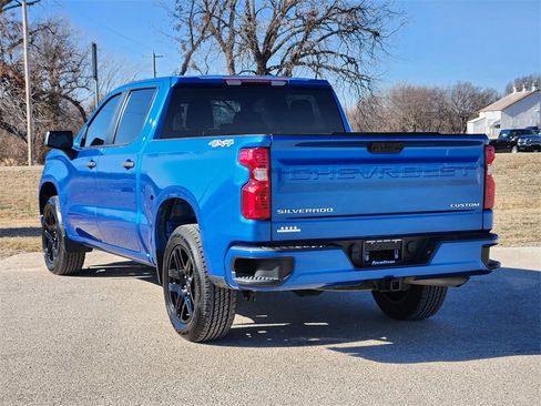 Used 2022 Chevrolet Silverado 1500 Custom image 5