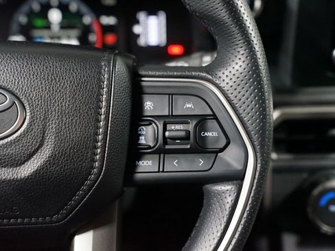 Certified 2025 Toyota 4Runner SR5 image 14