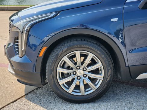 Used 2020 Cadillac XT4 Premium Luxury FWD image 26