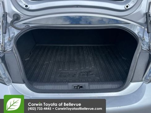 Used 2023 Toyota GR86 Premium w/ ALL Weather Mat Package (TMS) RWD image 27