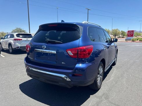 Used 2019 Nissan Pathfinder SL FWD image 9