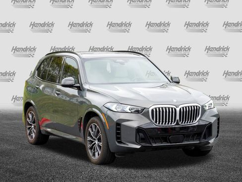 Certified 2025 BMW X5 xDrive40i w/ M Sport Package AWD/4WD image 2