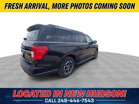 Used 2024 Ford Expedition Max XLT image 2