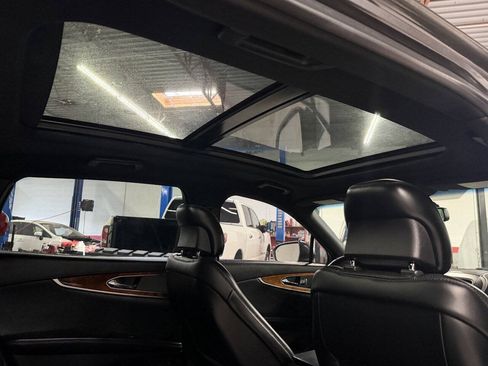 Used 2018 Lincoln MKX Reserve FWD image 15