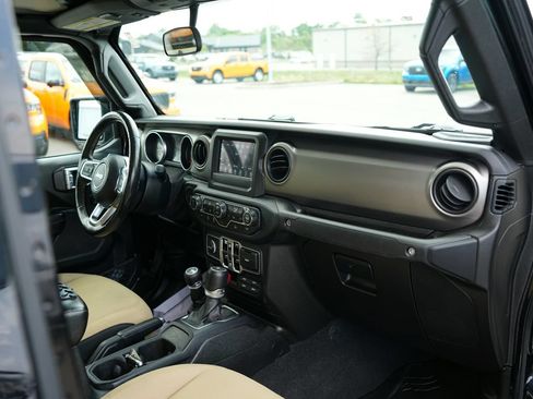 Used 2020 Jeep Gladiator Sport w/ Quick Order Package 24S AWD/4WD image 22