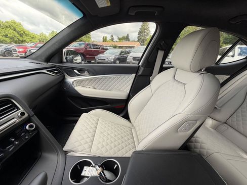 Used 2025 Genesis G70 3.3T Advanced w/ Sport Prestige Package AWD/4WD image 18