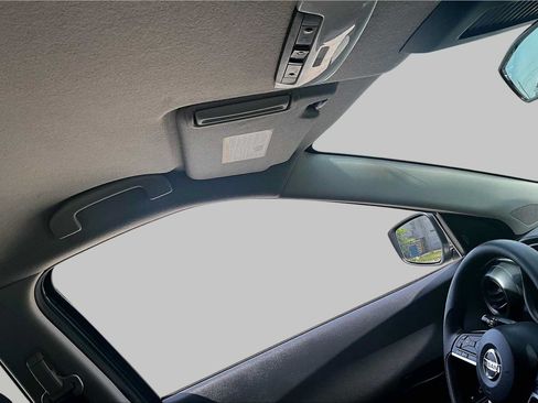 Used 2021 Nissan Kicks S FWD image 14