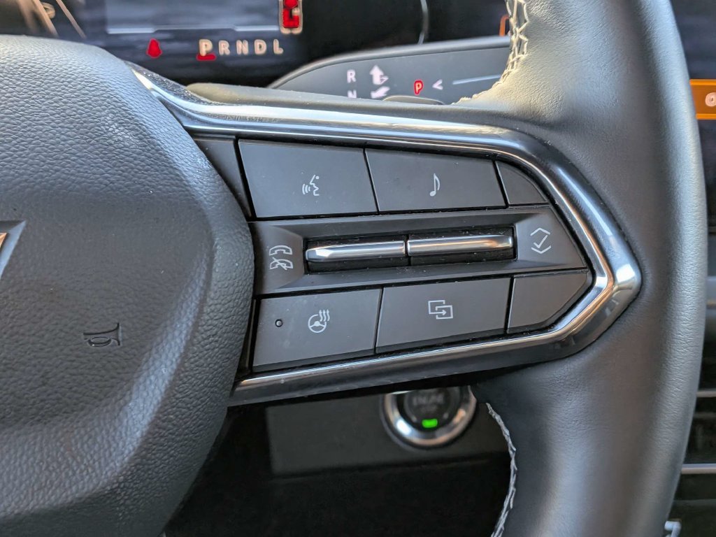 Used 2026 Chevrolet Traverse LT w/ Driver Confidence Package FWD image 24