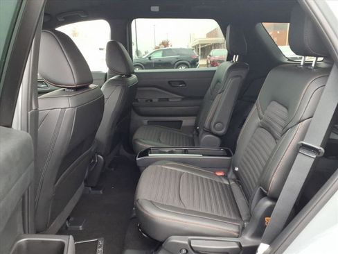 New 2025 Nissan Pathfinder Rock Creek image 34