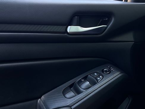 Used 2025 Nissan Altima 2.5 SV image 21