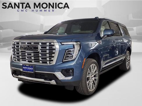 New 2026 GMC Yukon XL Denali w/ Sun & Power Step Package AWD/4WD image 1