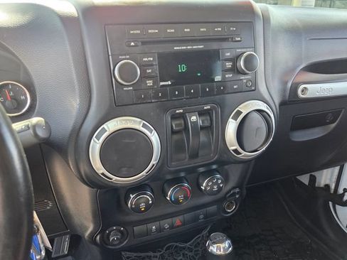 Used 2014 Jeep Wrangler Sahara AWD/4WD image 26