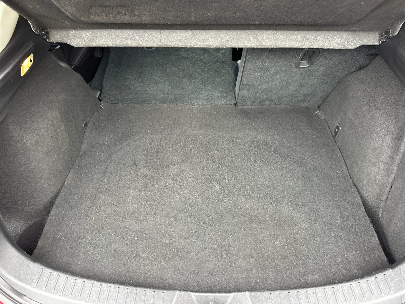 Used 2018 MAZDA MAZDA3 Touring FWD image 15