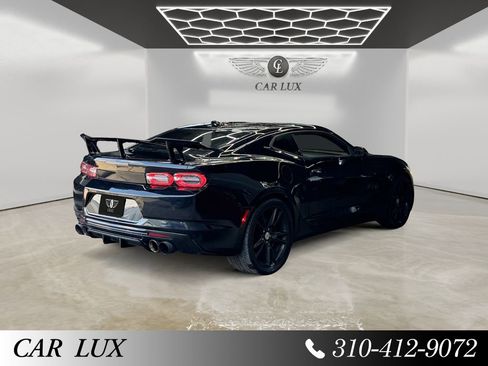 Used 2019 Chevrolet Camaro SS RWD image 5