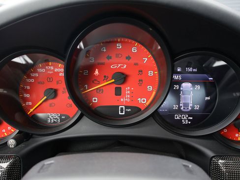 Used 2018 Porsche 911 GT3 image 17