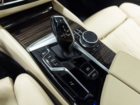 Certified 2022 BMW 540i xDrive w/ Convenience Package image 22