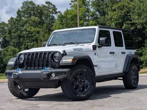 Used 2023 Jeep Wrangler Unlimited w/ 8.4" Radio Group AWD/4WD image 4