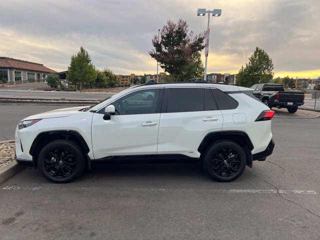 Used 2022 Toyota RAV4 SE AWD/4WD image 7
