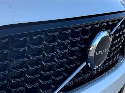 New 2026 Volvo XC40 B5 Core w/ Climate Package image 33