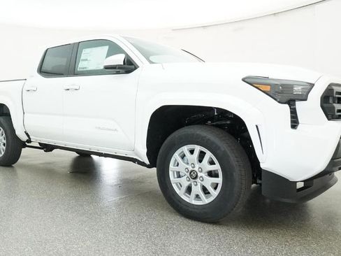 New 2026 Toyota Tacoma SR5 RWD image 90