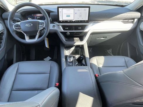 New 2026 Ford Explorer Active w/ Active Comfort Package RWD image 9