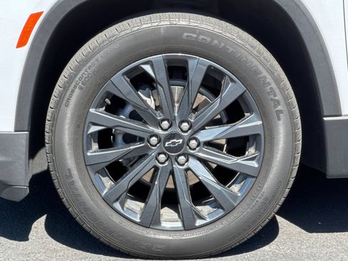 Used 2023 Chevrolet Traverse RS AWD/4WD image 42