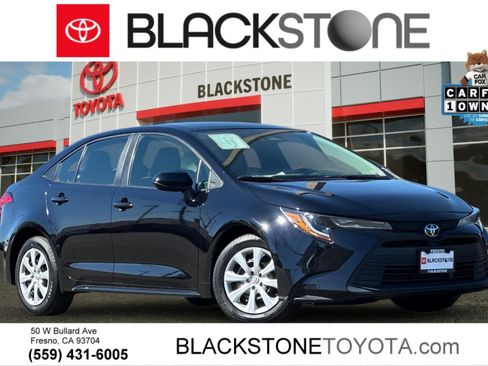 Used 2024 Toyota Corolla LE FWD image 1