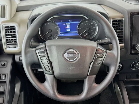 Used 2022 Nissan Frontier SV w/ Technology Package image 18