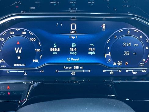 Used 2024 Chevrolet Silverado 1500 High Country w/ Technology Package image 40