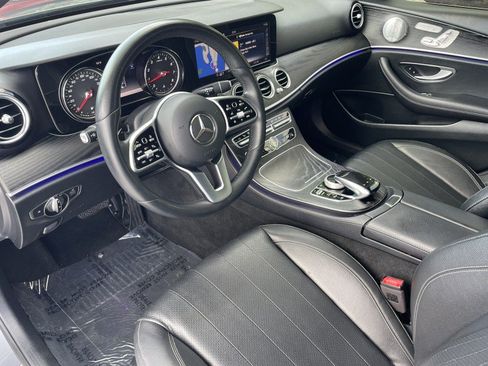 Used 2019 Mercedes-Benz E 300 4MATIC w/ Premium 1 Package image 11
