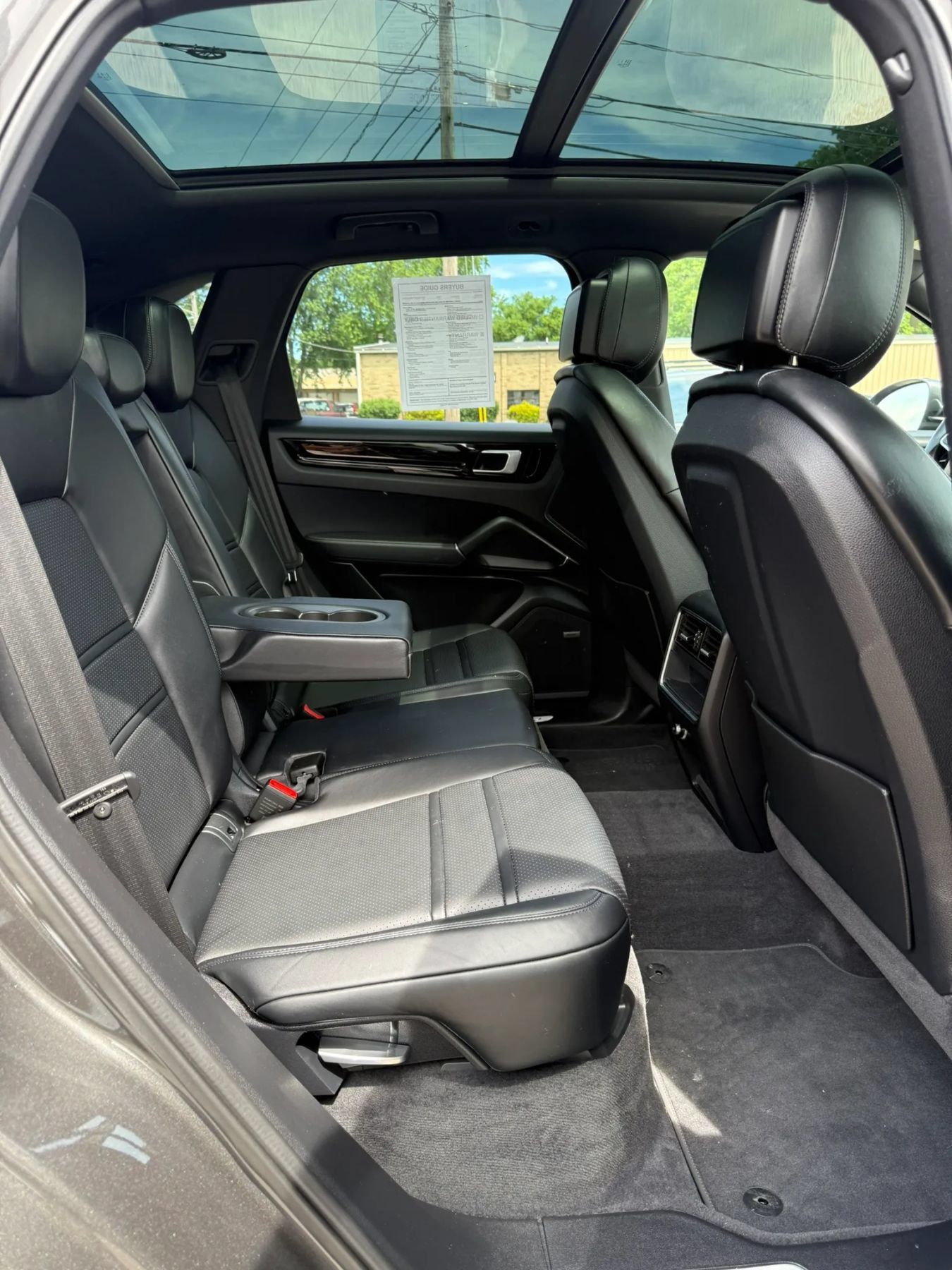 Used 2021 Porsche Cayenne AWD/4WD image 15