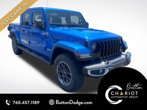 Used 2021 Jeep Gladiator Overland w/ Popular Equipment Package AWD/4WD image 1