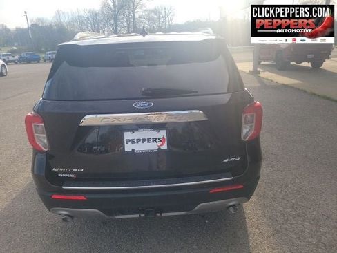 Used 2023 Ford Explorer Limited w/ Limited Technology Package image 4