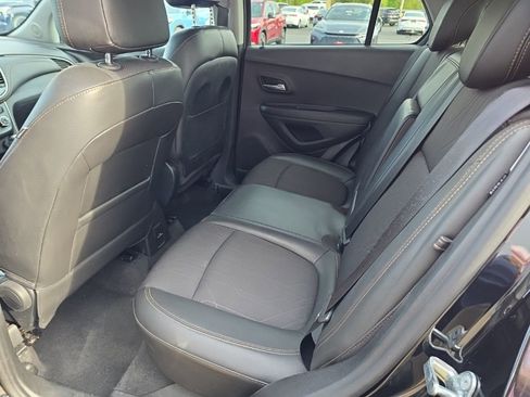 Used 2018 Chevrolet Trax LT w/ Driver Confidence Package FWD image 12