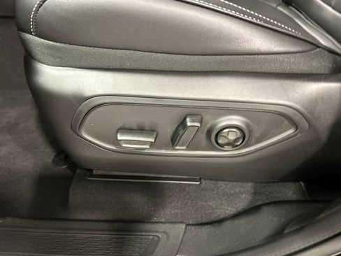 New 2025 Jeep Grand Cherokee Limited image 16