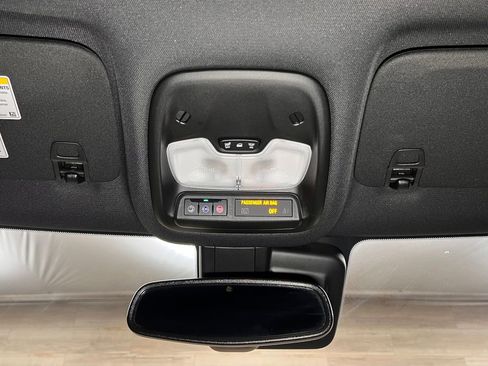 Used 2024 Chevrolet TrailBlazer RS w/ Convenience Package image 16