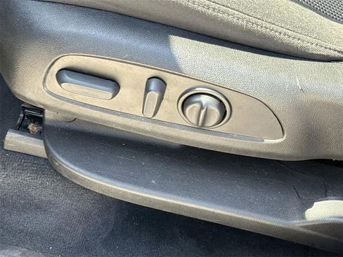 Used 2023 Chevrolet Traverse LT image 33