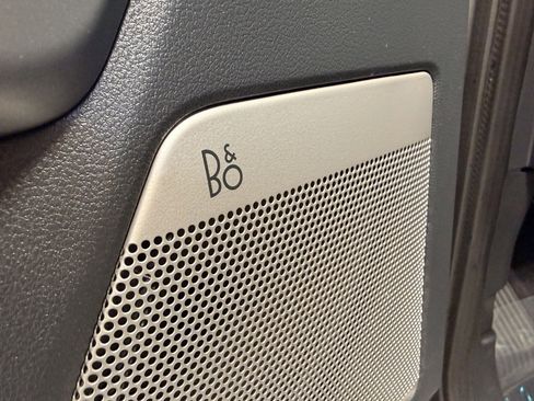 Used 2023 Ford F150 Lariat w/ Equipment Group 502A High image 32